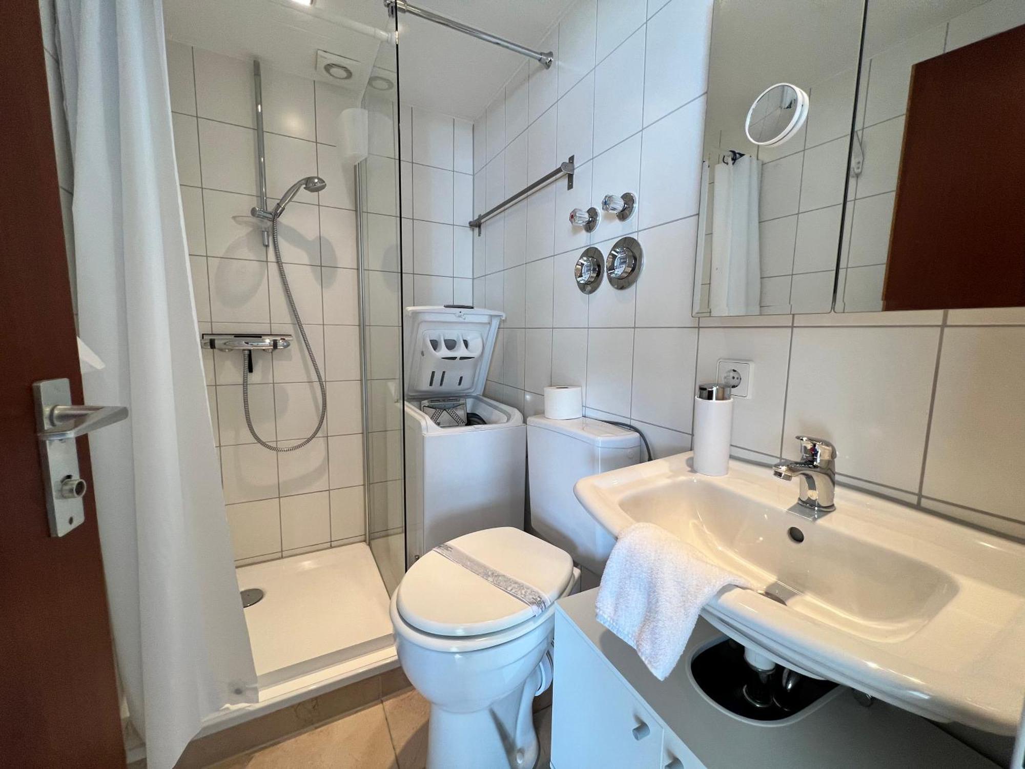 אוברלינגן Kleines Seeapartment מראה חיצוני תמונה